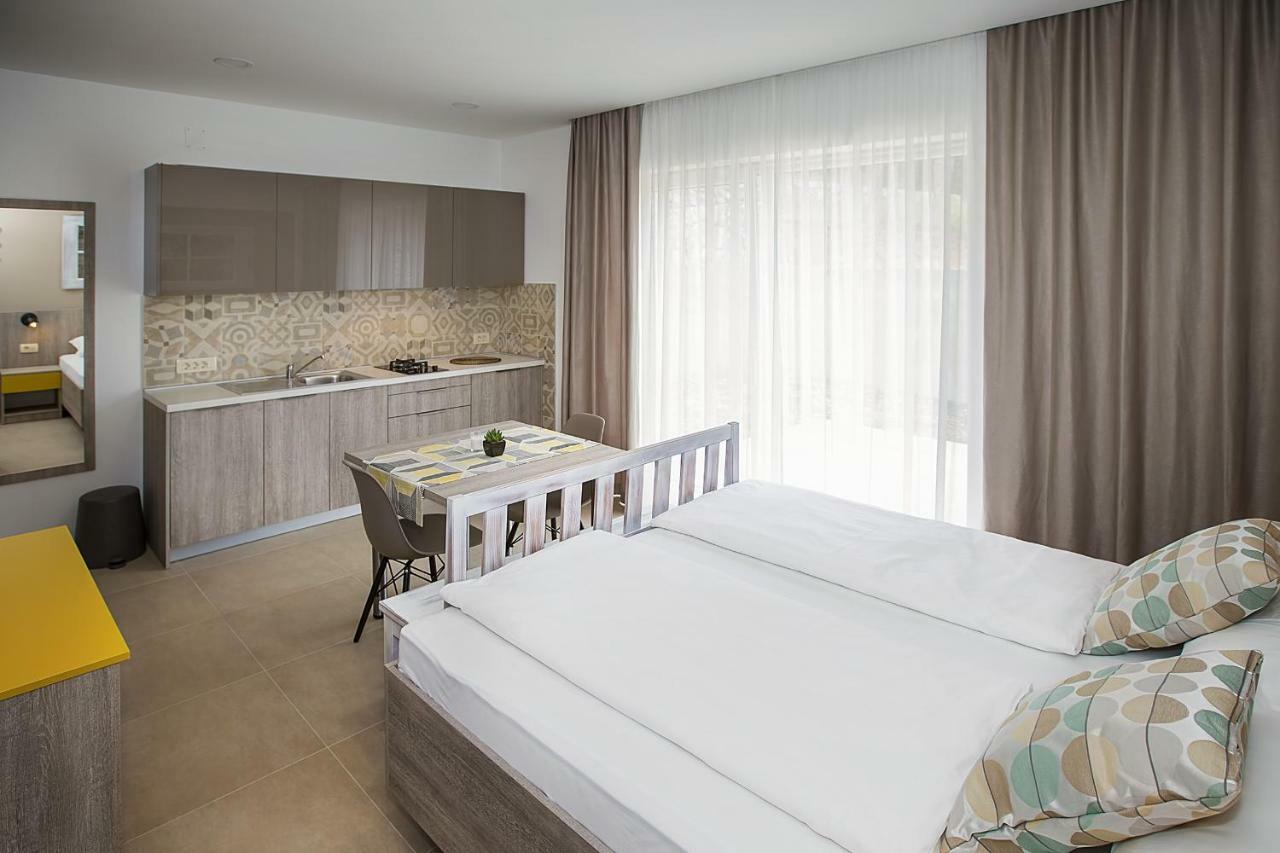 Apartments Capic Marin Baska  Exterior photo